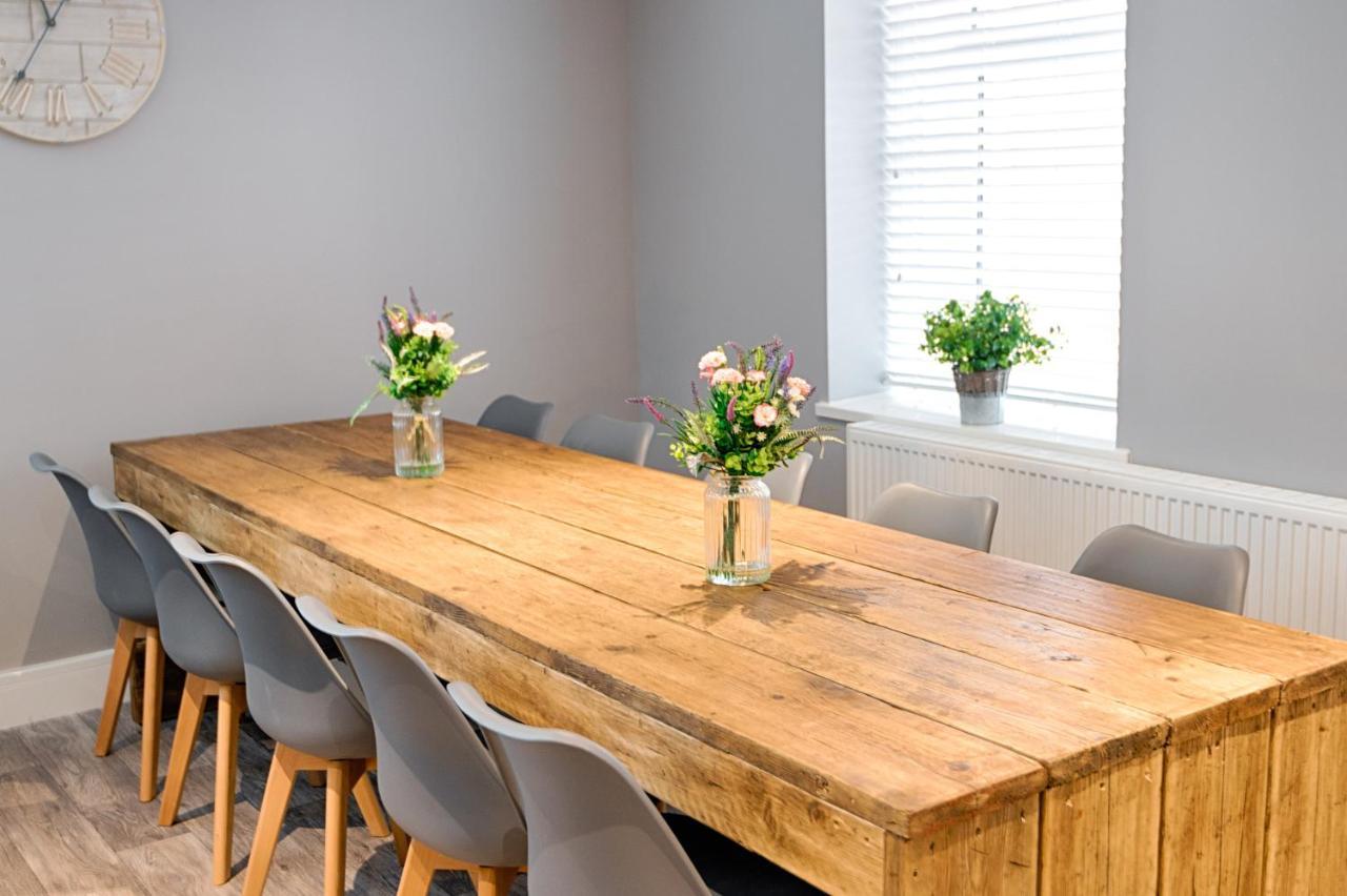 3 Rm Studio, Open-Plan Living, Dining, & Kitchen Llanelli Extérieur photo