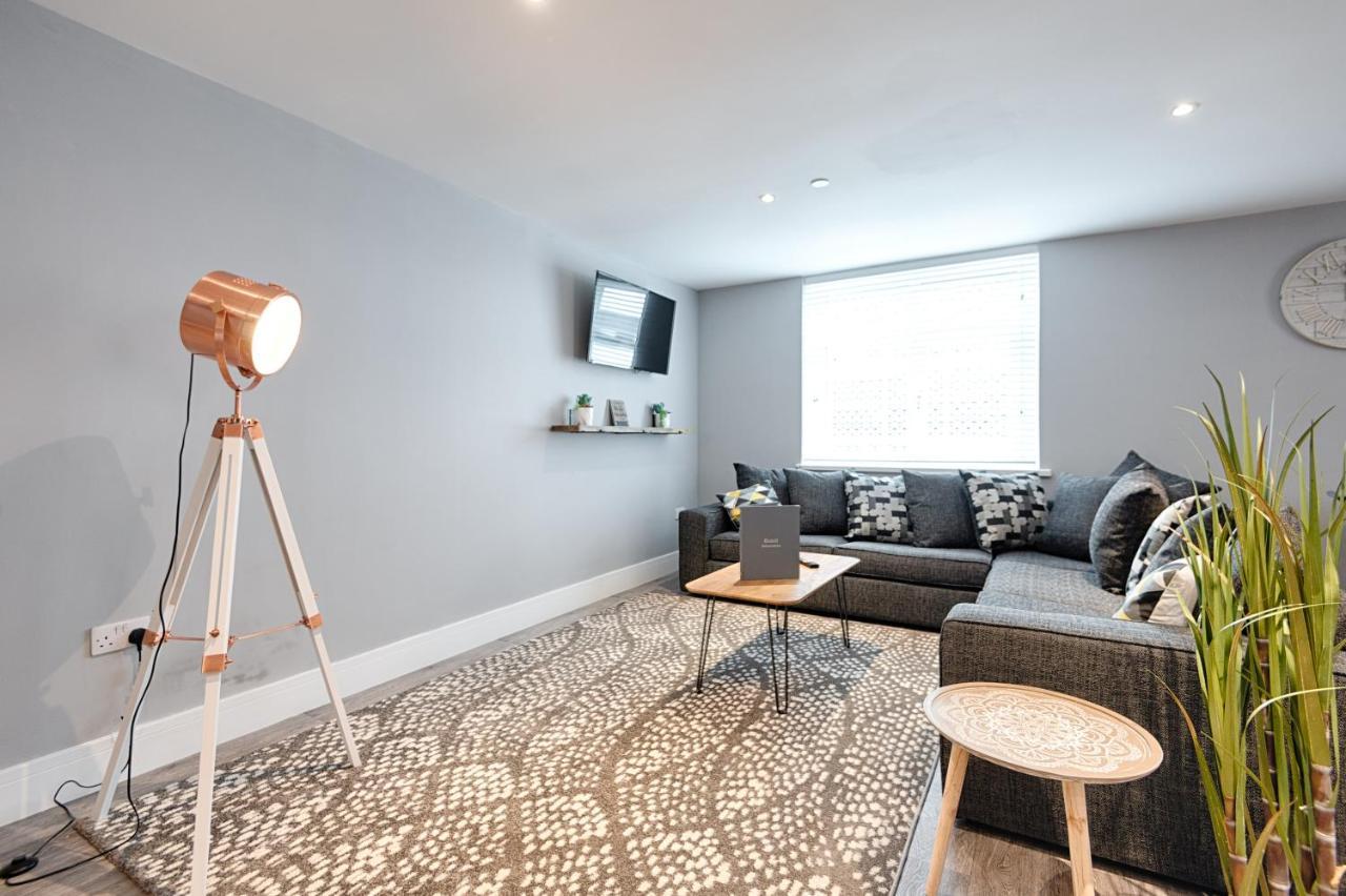 3 Rm Studio, Open-Plan Living, Dining, & Kitchen Llanelli Extérieur photo